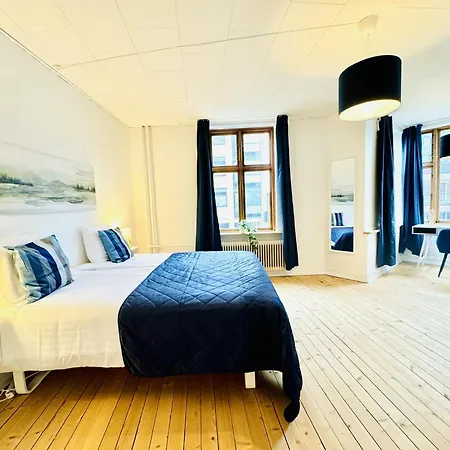 Aday - Beautiful 3 Bedrooms On Jomfru Anegade Apartment *
