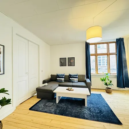 Aday - Beautiful 3 Bedrooms On Jomfru Anegade Aalborg